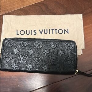 Louis Vuitton clemence classic leather Black Monogram Wallet- no flaws
